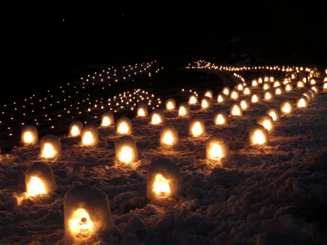 湯西川温泉のかまくら祭りに最適な服装と靴は 雪国在住の私が防寒着のコツ教える Tasso